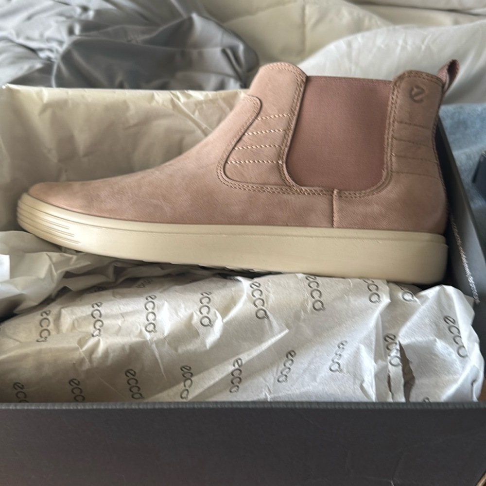 Ecco soft classic bootie
